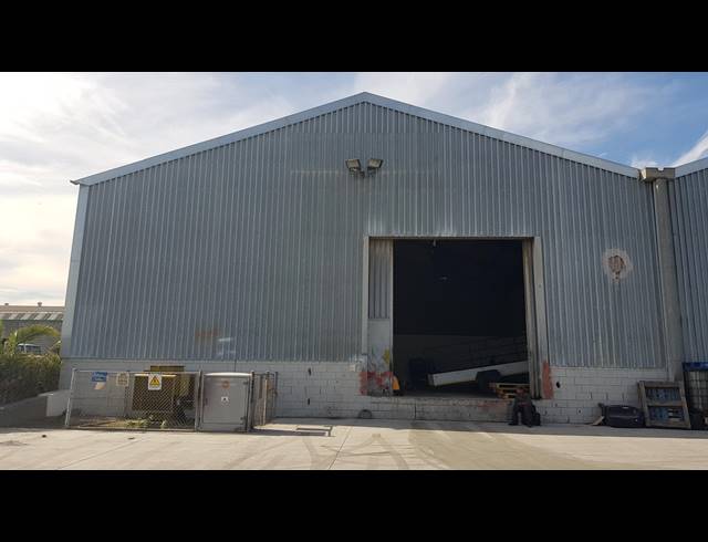 328M² FACTORY TO LET IN BLACKHEATH INDUSTRIAL